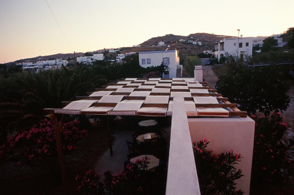 Agnadi Syros Beachfront Studios & Rooms Megas Gialos - Nites Luaran gambar