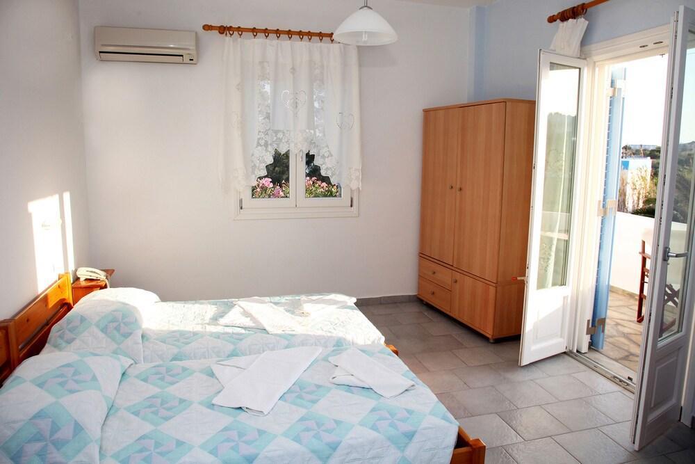 Agnadi Syros Beachfront Studios & Rooms Megas Gialos - Nites Luaran gambar