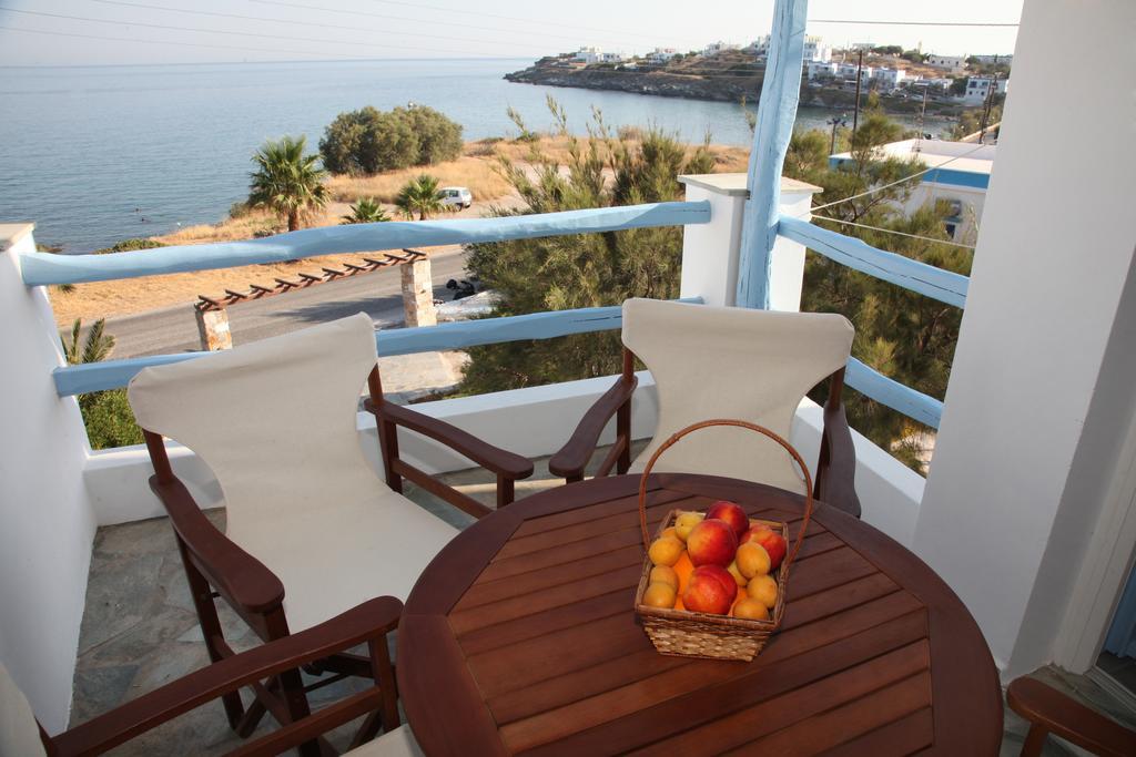 Agnadi Syros Beachfront Studios & Rooms Megas Gialos - Nites Bilik gambar