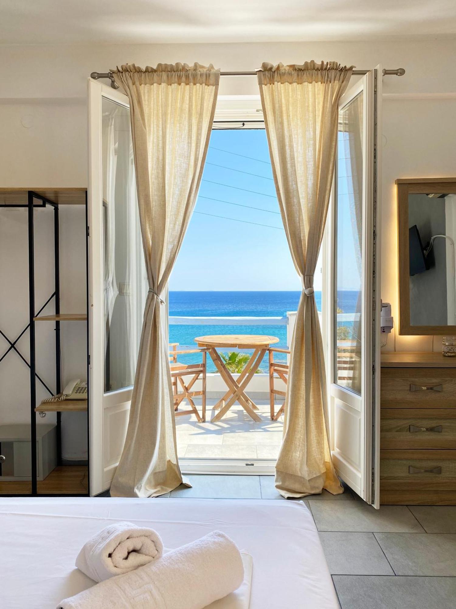 Agnadi Syros Beachfront Studios & Rooms Megas Gialos - Nites Luaran gambar