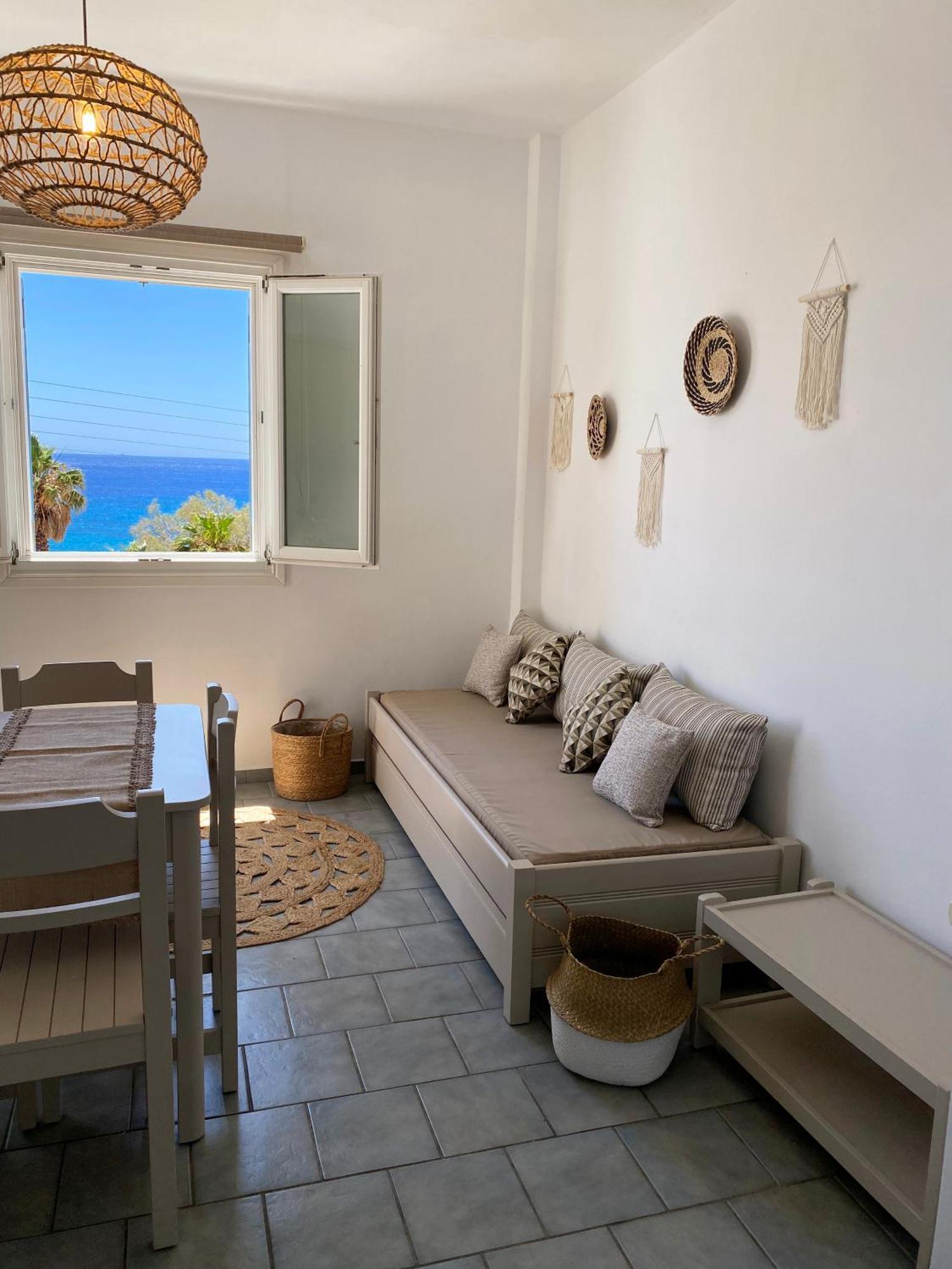 Agnadi Syros Beachfront Studios & Rooms Megas Gialos - Nites Luaran gambar