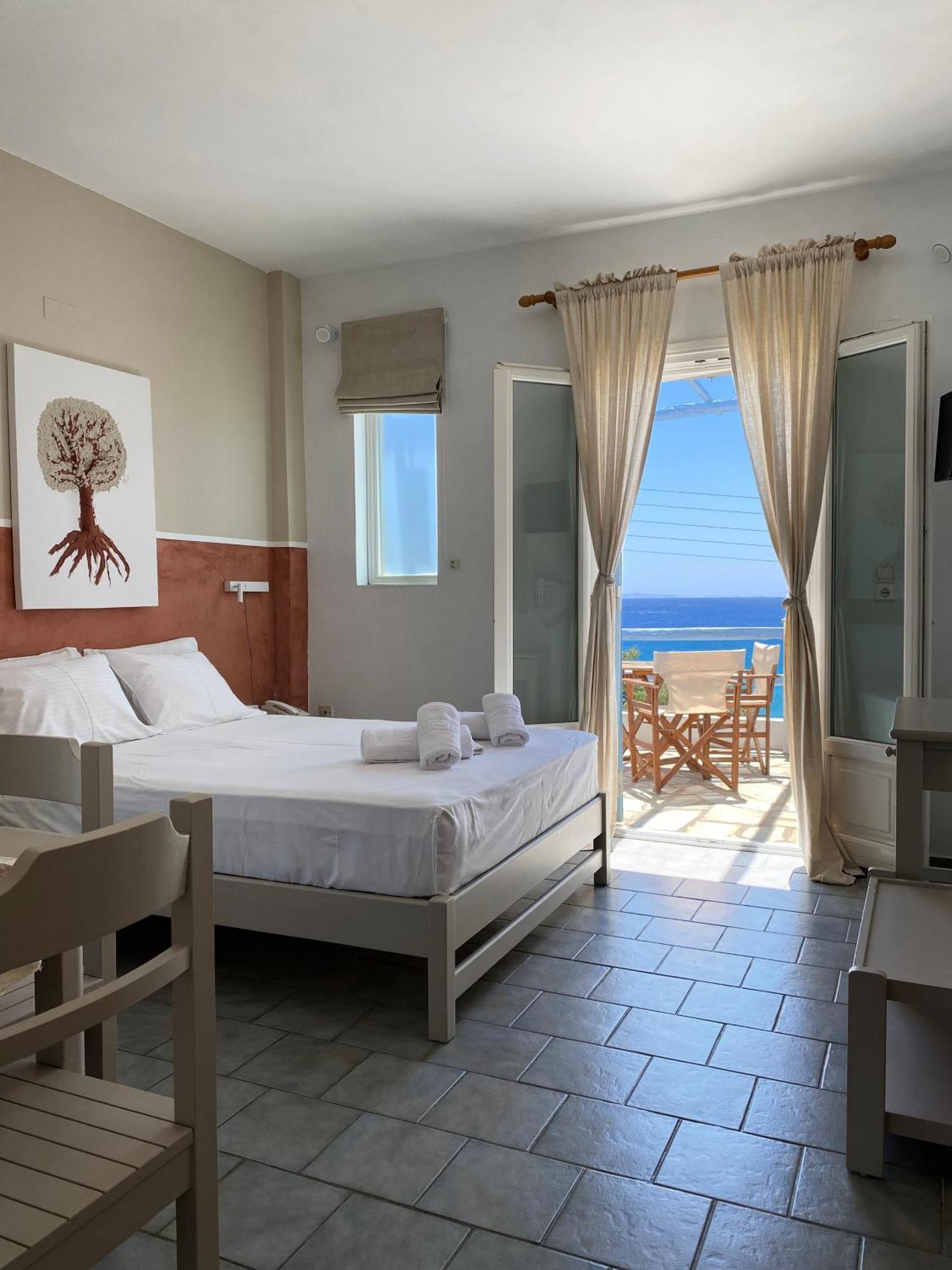 Agnadi Syros Beachfront Studios & Rooms Megas Gialos - Nites Luaran gambar