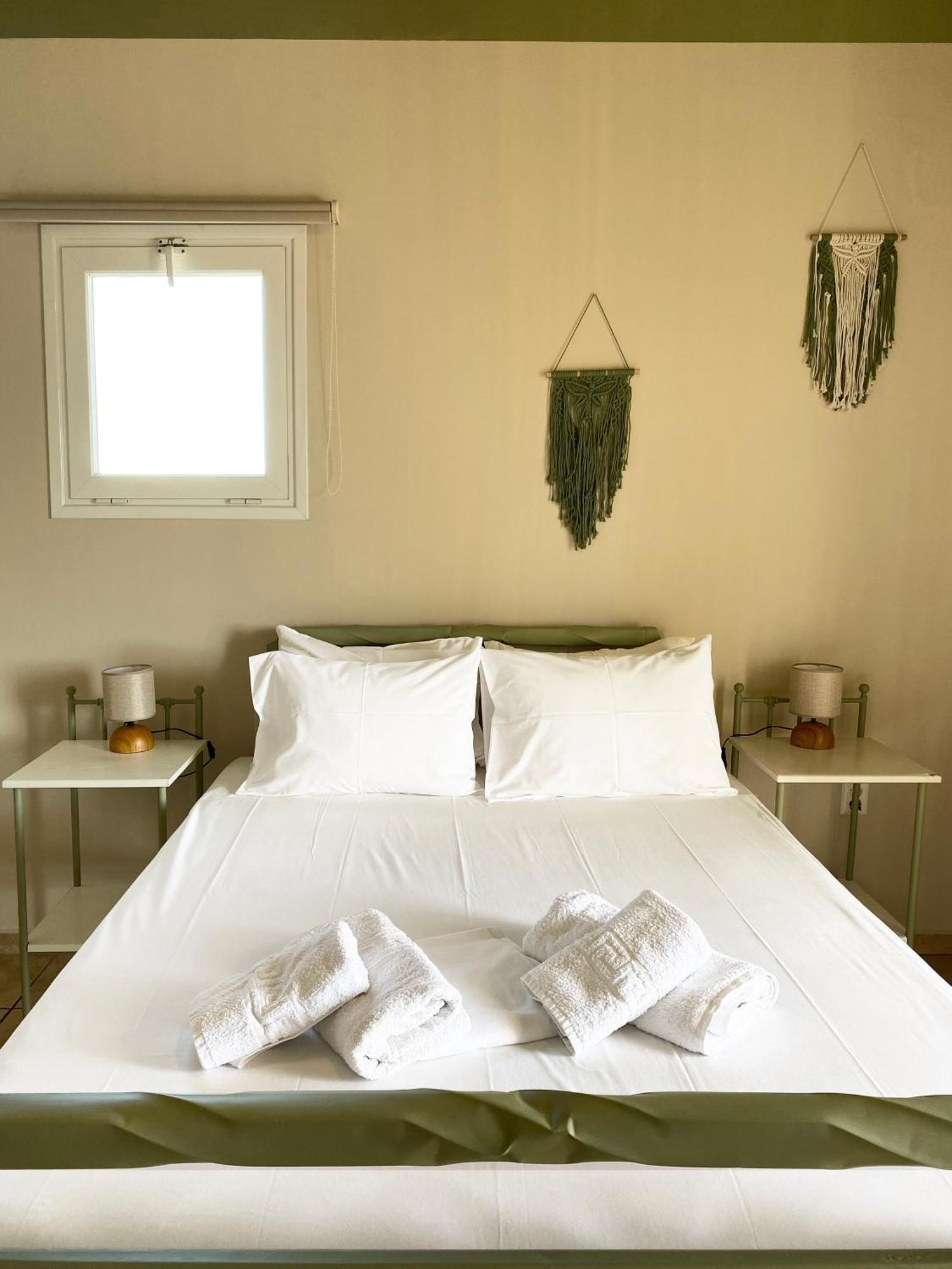 Agnadi Syros Beachfront Studios & Rooms Megas Gialos - Nites Luaran gambar